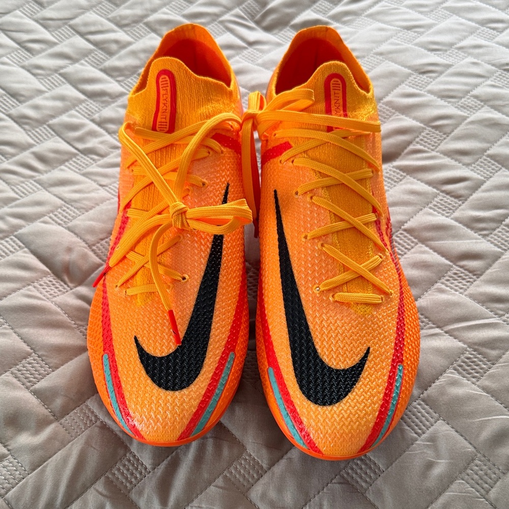 Mens Nike Phantom elite SG pro soccer cleats